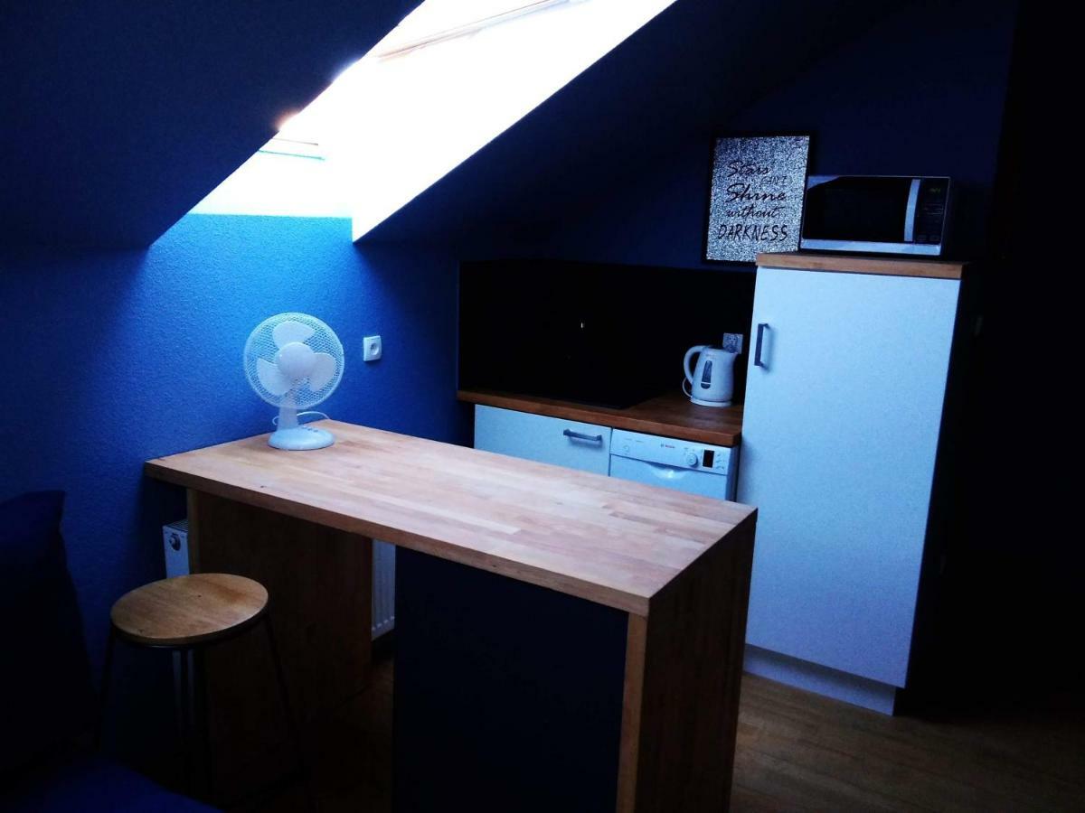Sapphire Apartment Ревал Екстериор снимка